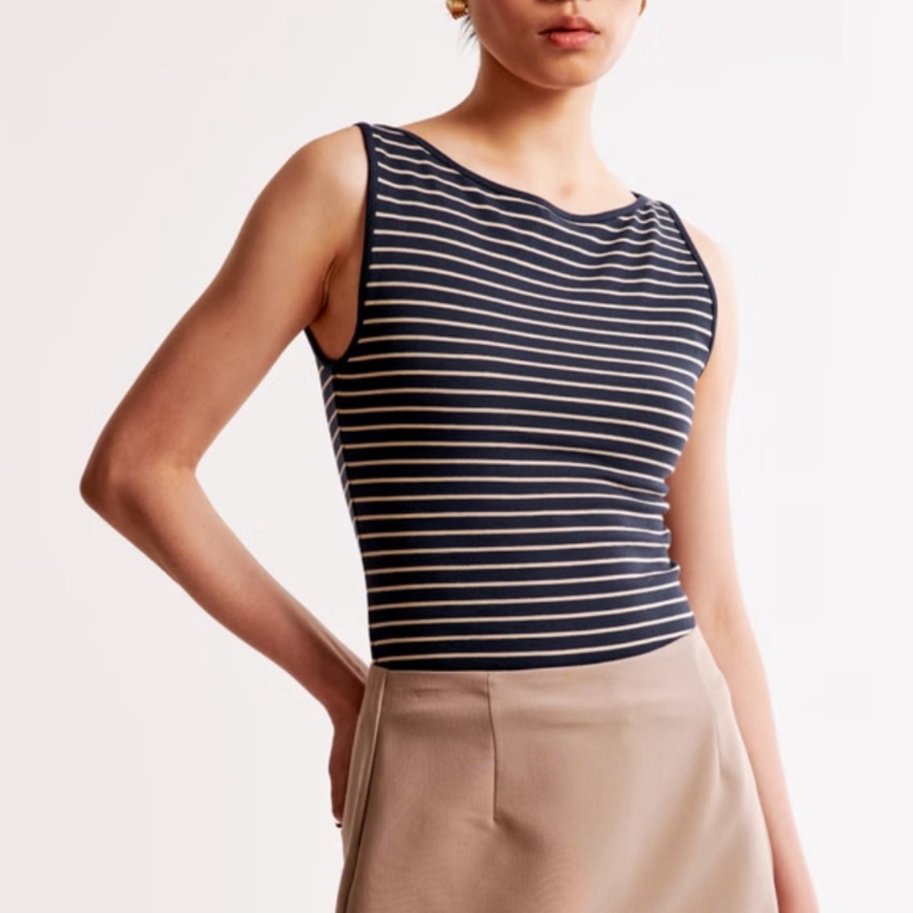 Abercrombie & Fitch Cotton-Blend Seamless Fabric Boatneck Top